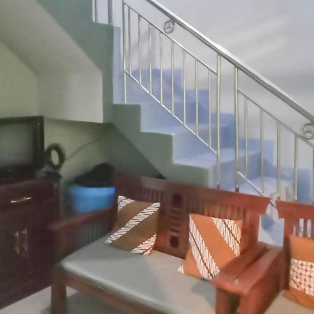 Triyoga Homestay Syariah Redpartner Sangkanurip Exterior foto