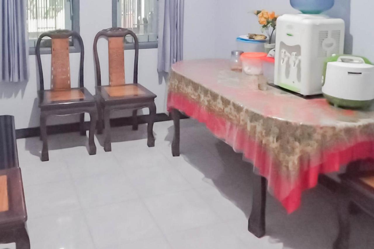 Triyoga Homestay Syariah Redpartner Sangkanurip Exterior foto
